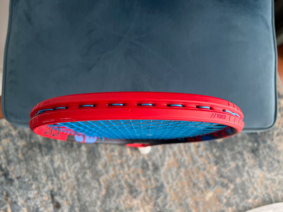 Raquete Ténis Yonex VCore 98