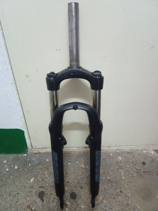 Велосипедна вилка сантур xct 26