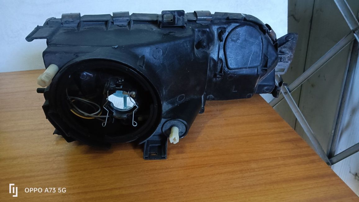 Farol Ford Sierra ótica 1989 lado esquerdo