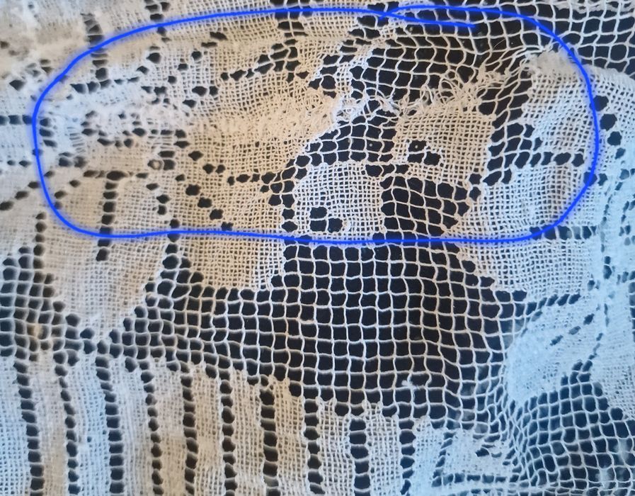 Toalha de mesa em renda de filé - vintage