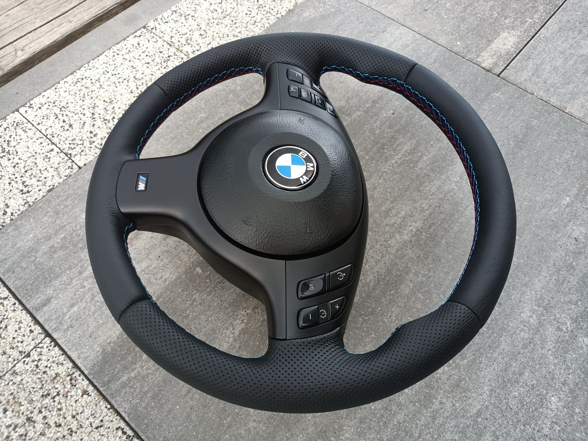 Jak nowa kierownica Mpakiet BMW E46 E39 E38 X5 E53 z multifunkcją