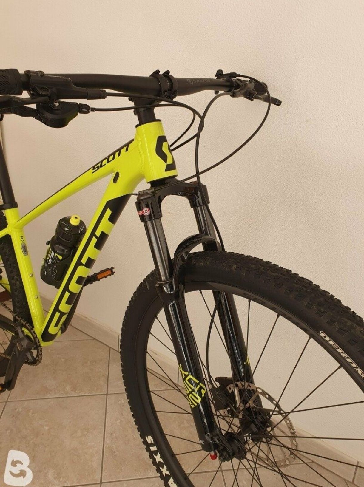Bicicleta btt scott 980 scale