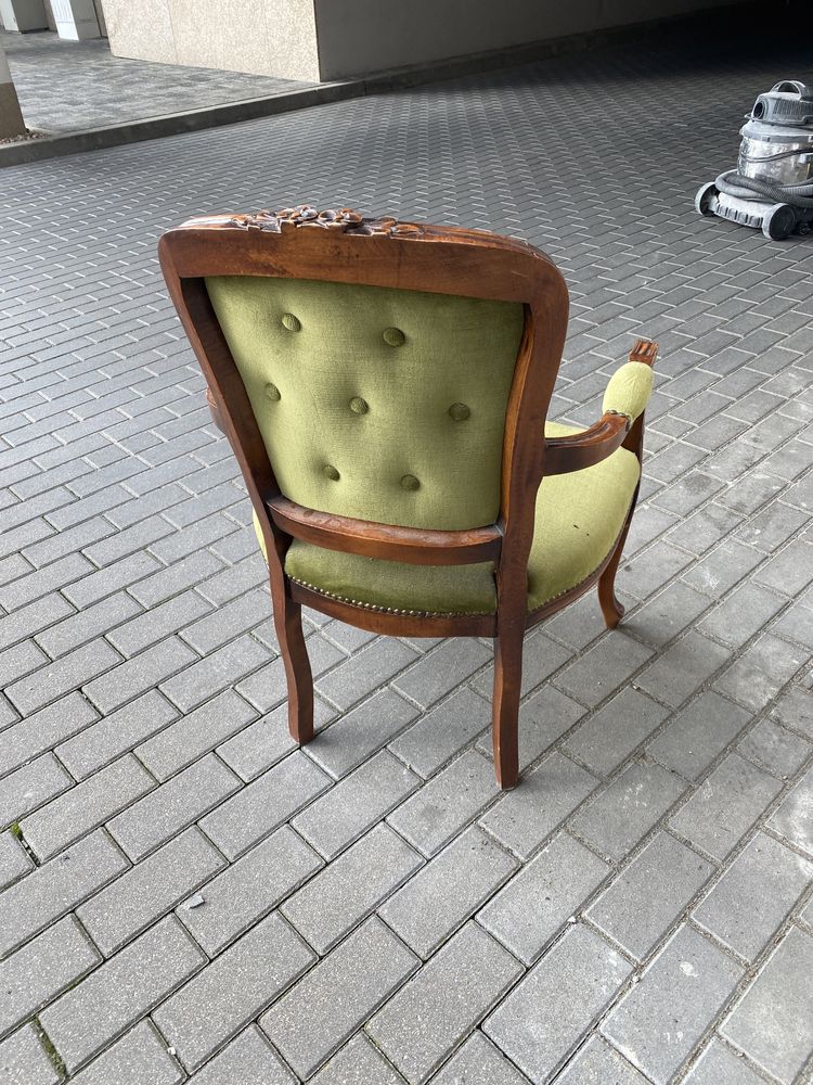 Krzesło-fotel ludwikański