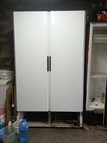 Продам Холодильний шкаф