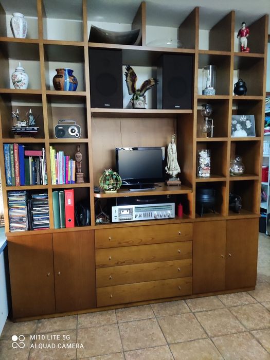 Movel em dois módulos ,madeira de cerejeira