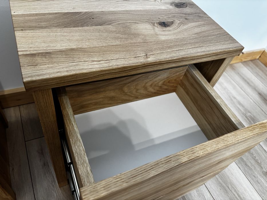 Dębowe szafki nocne