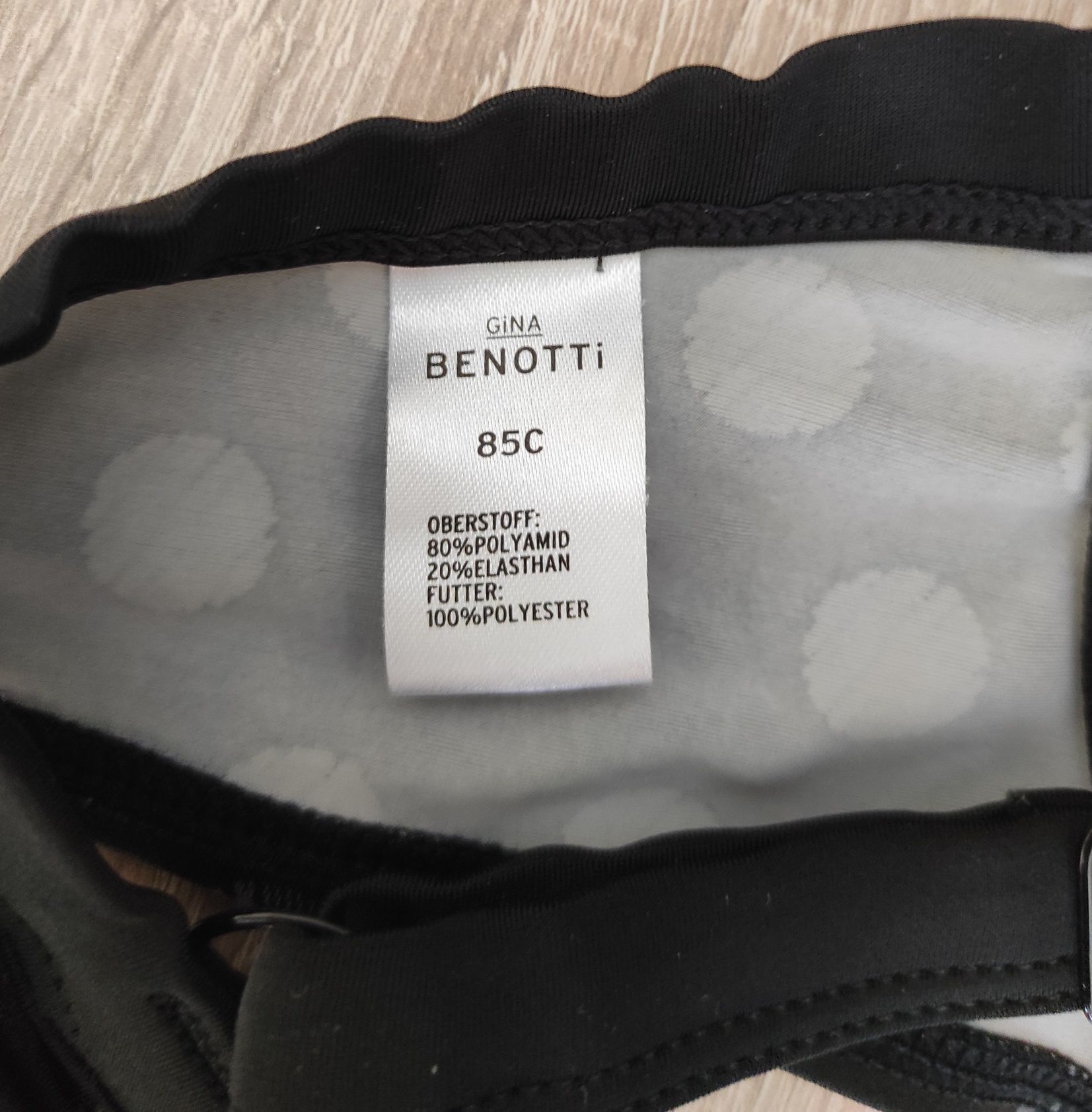 Góra od stroju kąpielowego Gina Benotti rozm 85/C