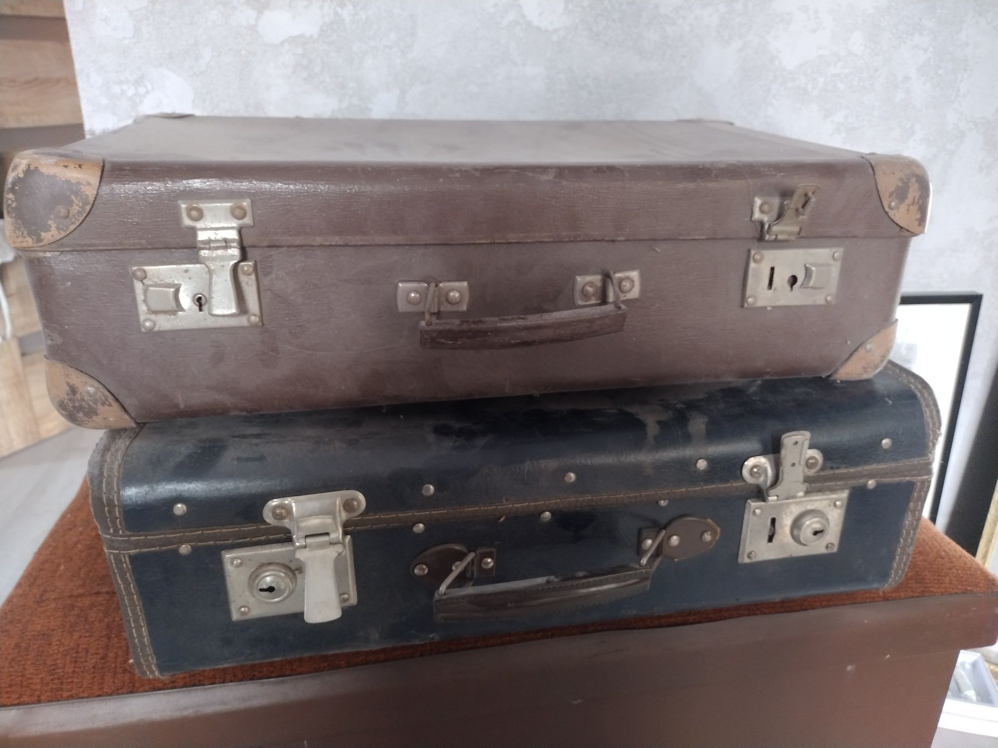 Stare walizki eksponaty