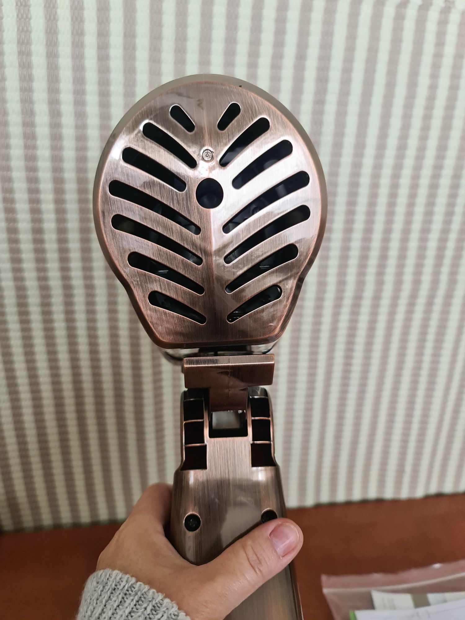 Wentylator podłogowy stojący miedziany Kesser
