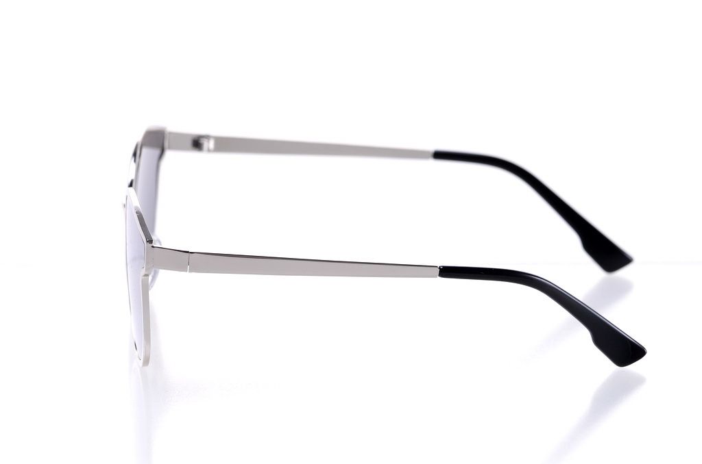 Женские солнцезащитные очки 2024 года 004z 100% защита + футляр
