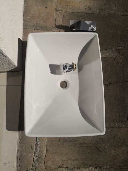 Umywalka nowa duża markowa nablatowa z opcja podblatowa, korek,gratisy