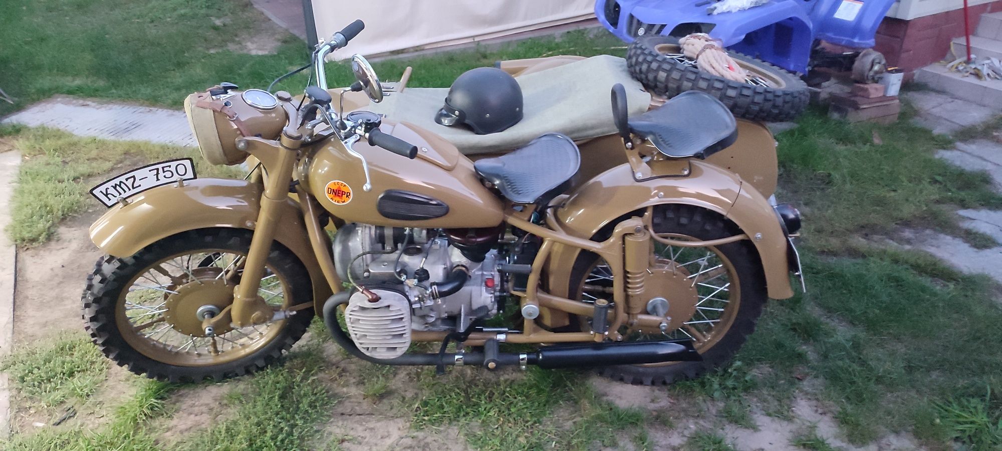 K-750 motocykl z wózkiem kmz ural dniepr m72