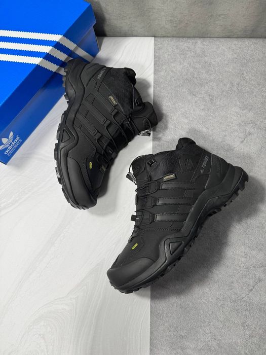 Чоловічі Зимові Кросівки Adidas Terrex Swift R2 Mid Gore-Tex з Хутром