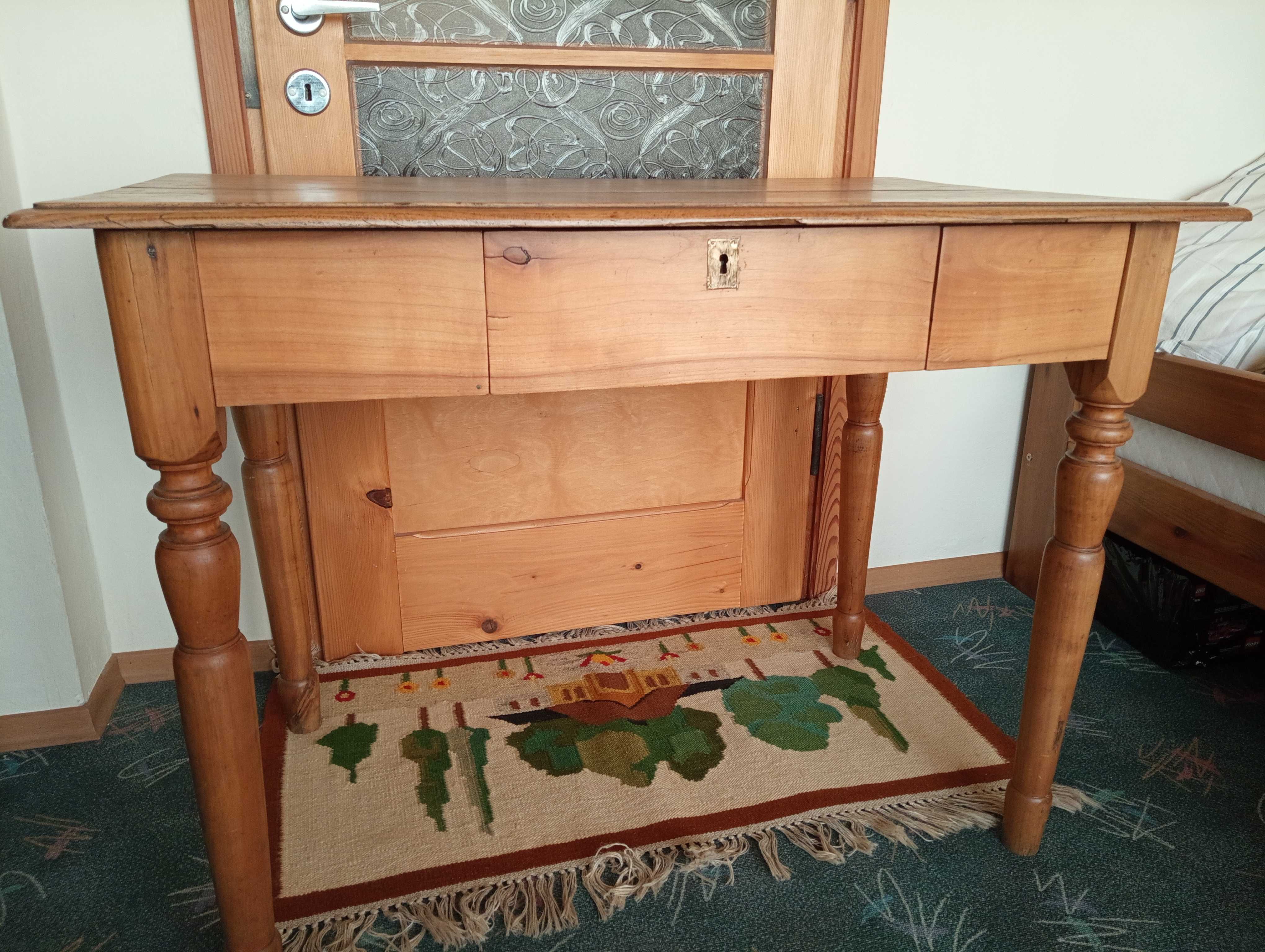 Stary zabytkowy  stół kuchenny drewno