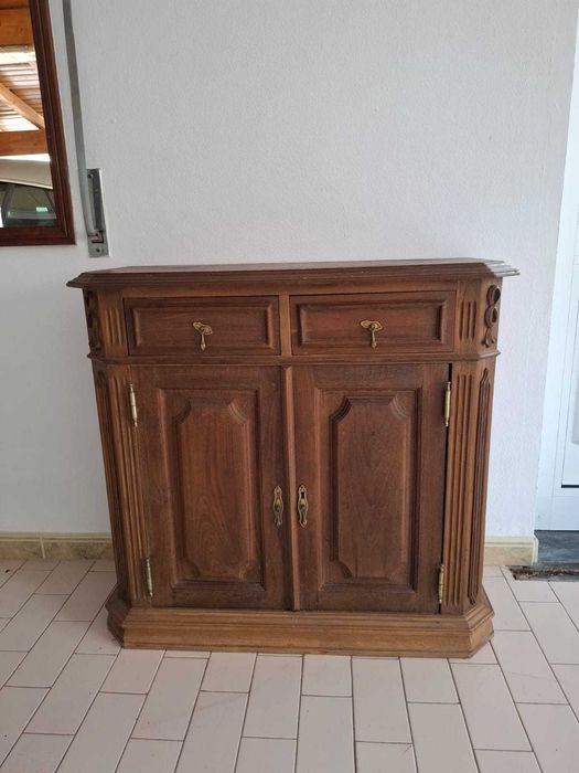 aparador antigo para decoração