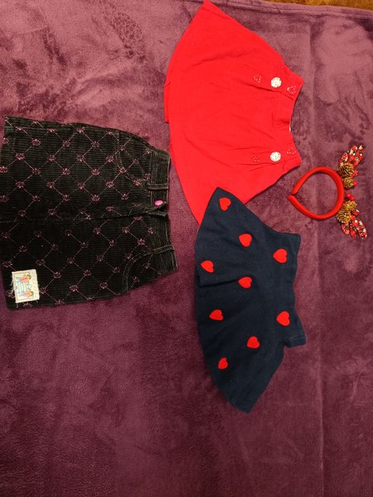 Костюми і спіднички для дівчат 3-4 років.