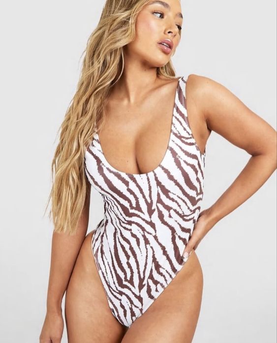 Купальник суцільний