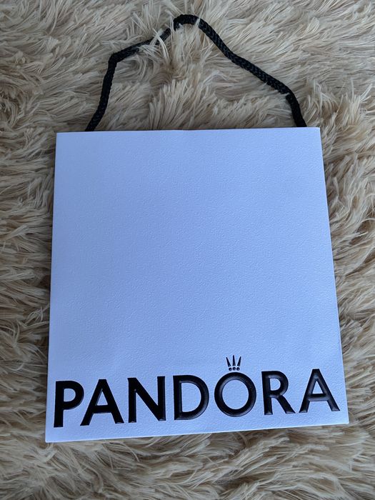 Пандора фірмові коробки /пакети