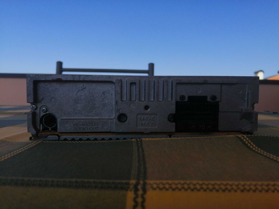 Auto rádio Sony CDX-GT23
