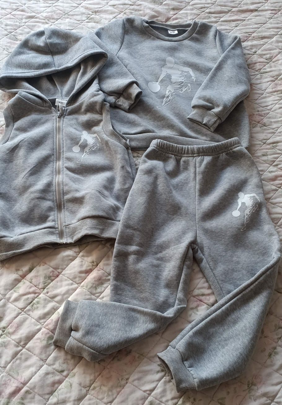 Dres dziecięcy bliźnięta. Nowe 2 sztuki
