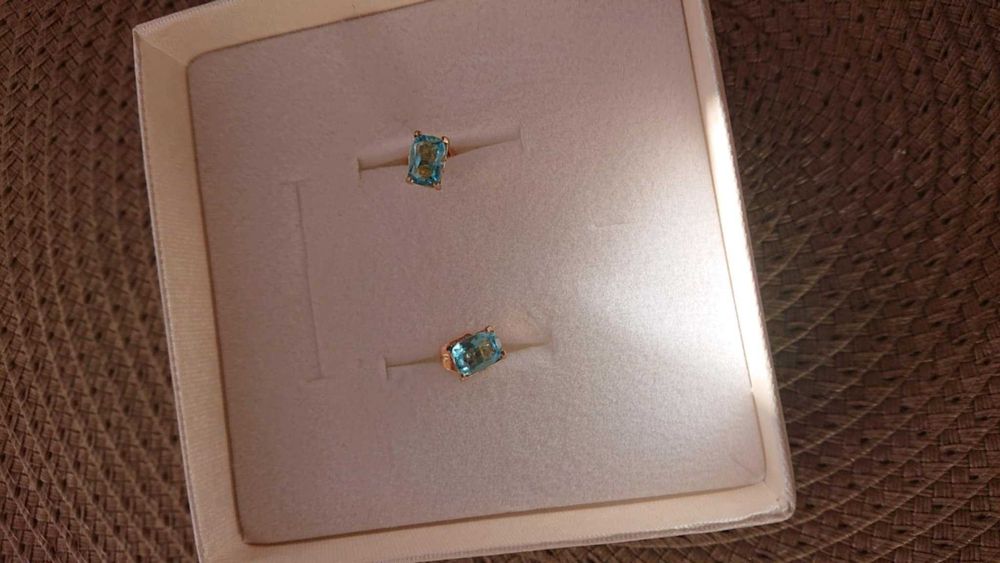 Kolczyki z topazem, ze stali szlachetnej, używane