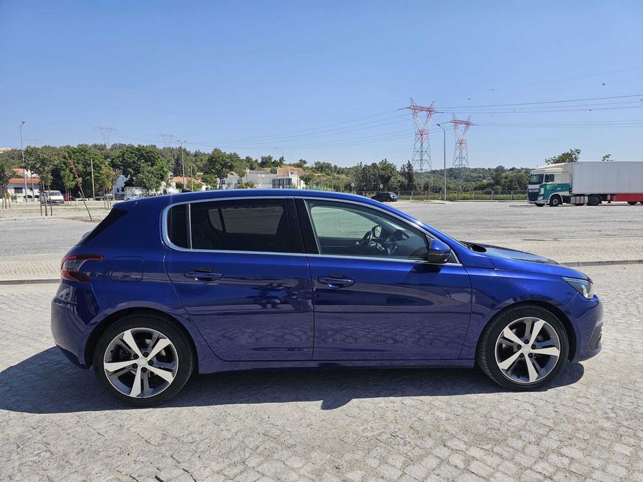 Peugeot 308 1.6 BlueHDi Allure J17 EAT6