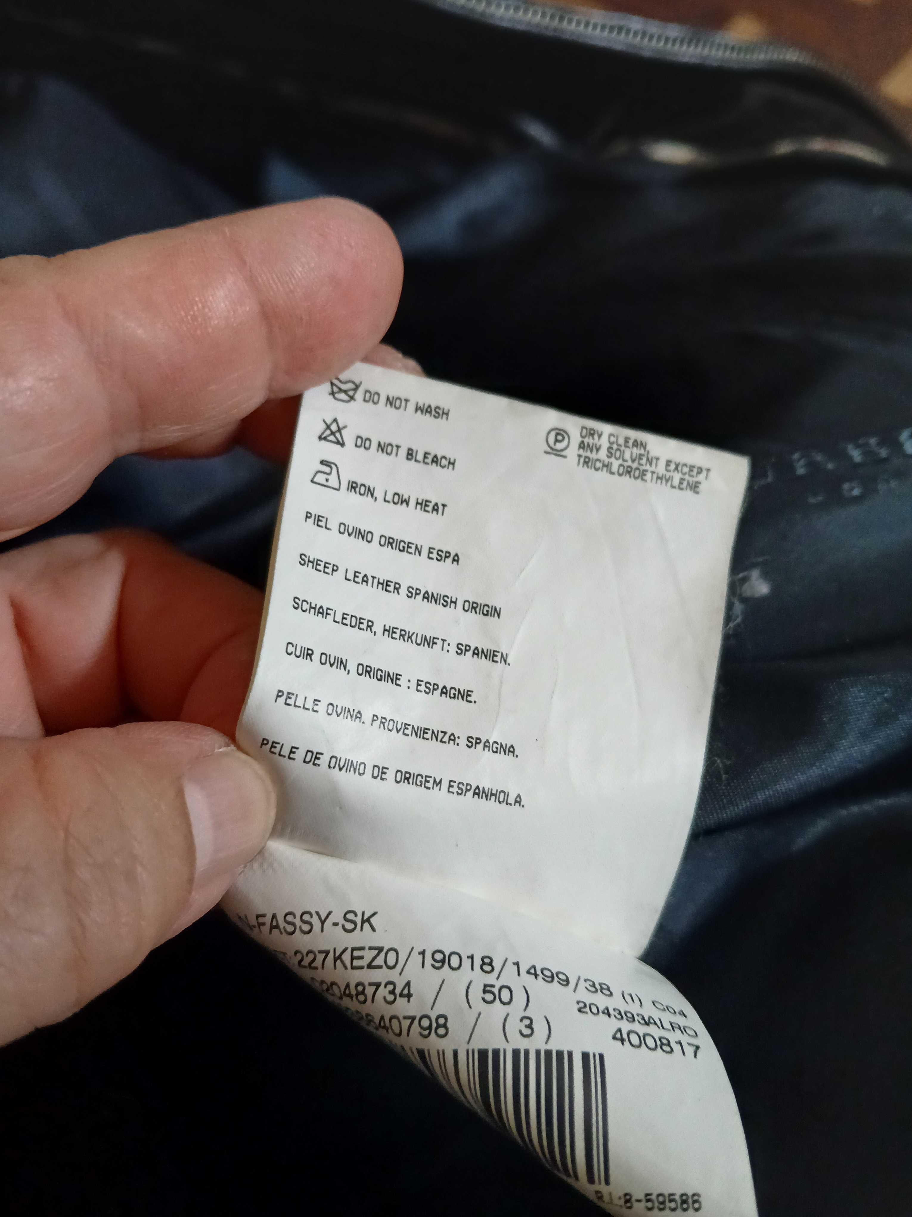 Blusão de pele de ovino Burberry preto