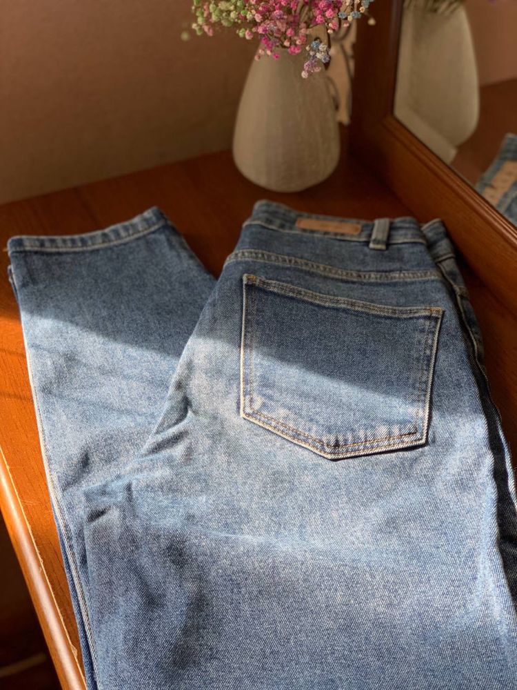 Класні жіночі джинси