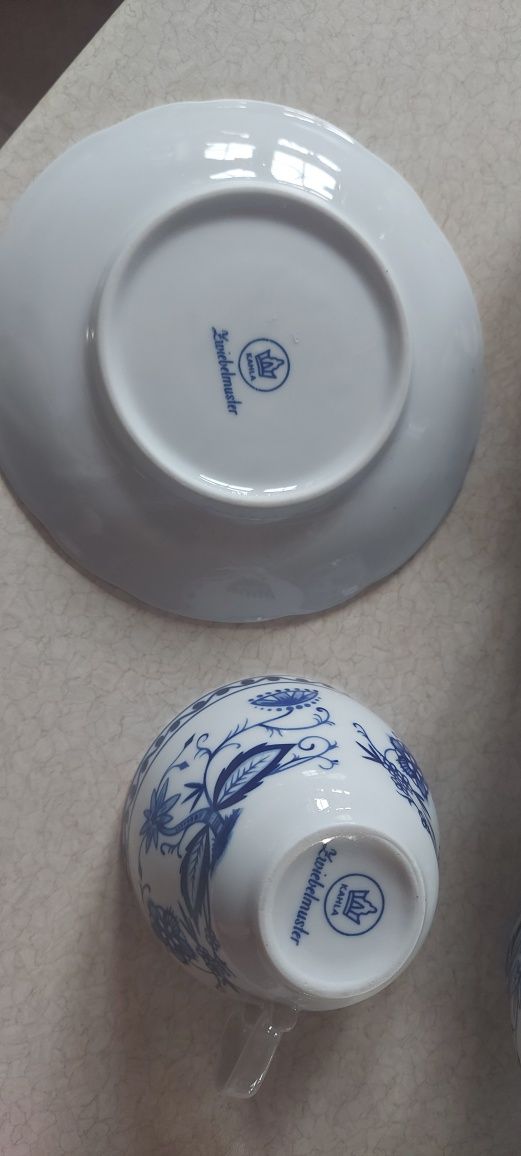 Porcelana wzór cebulowy trio 6 osób.+ 2 gratisy