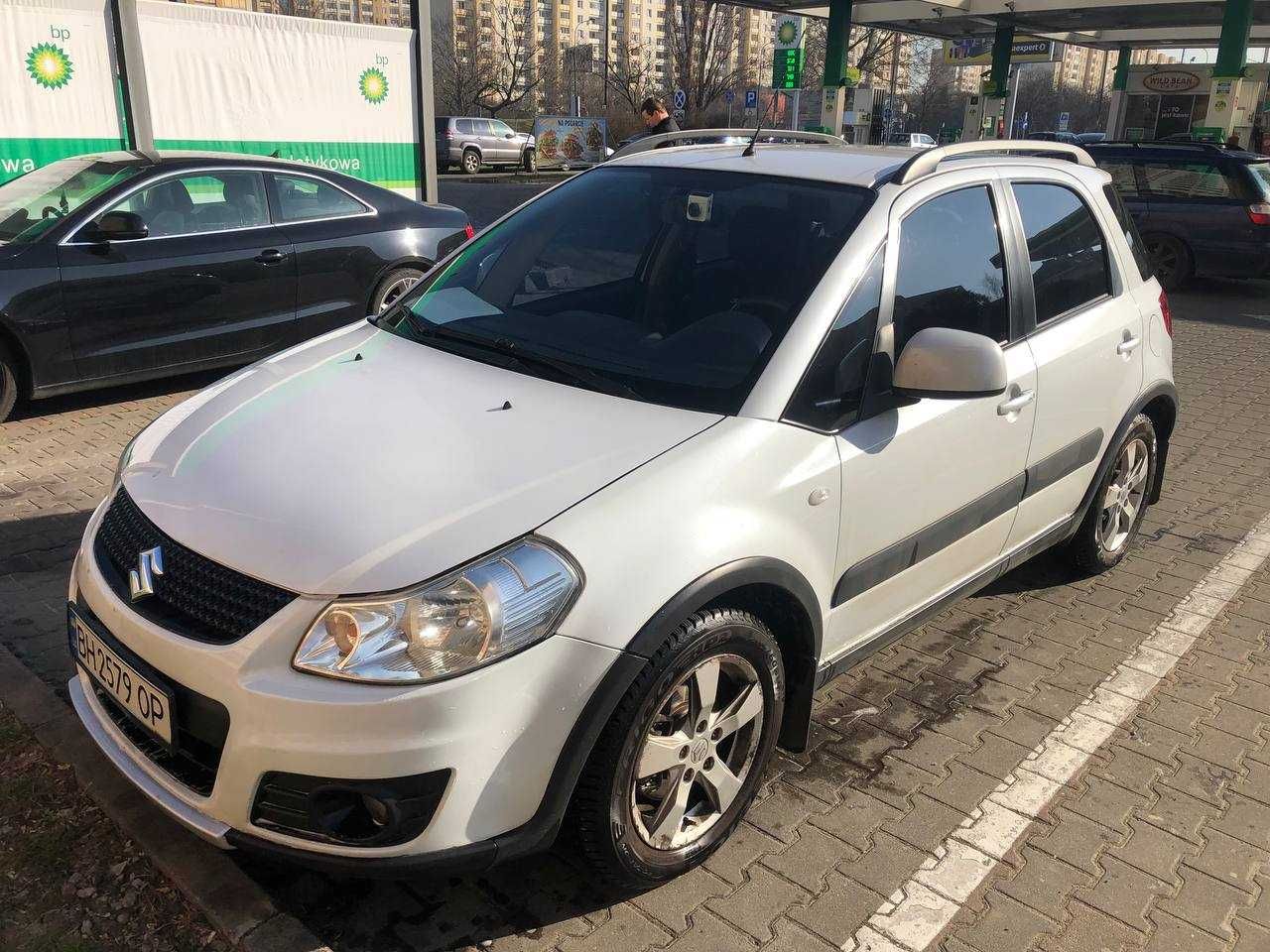 Автомобіль
Suzuki SX4