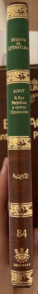Livro “A Paz Perpétua E Outros Opúsculos” de Immanuel Kant.