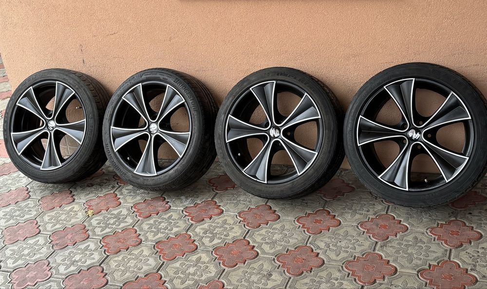 Литые диски R18 5x114.3 с резиной 225/45 R18 Тойота Мазда Киа Хюндай