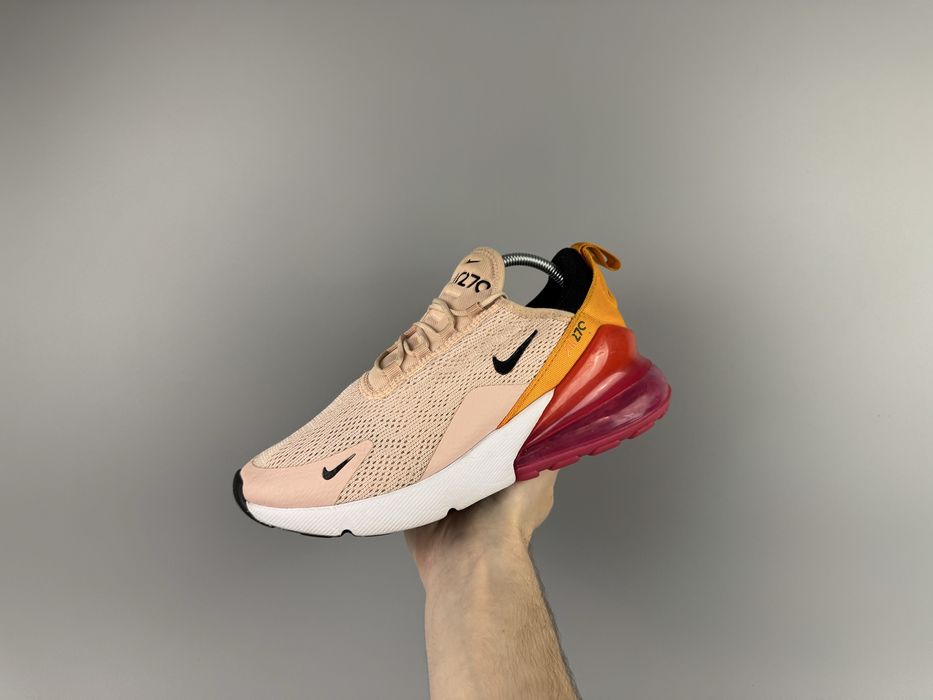 Розмір 37.5 23.5 см Жіночі кросівки Nike Air Max 270 Оригінал