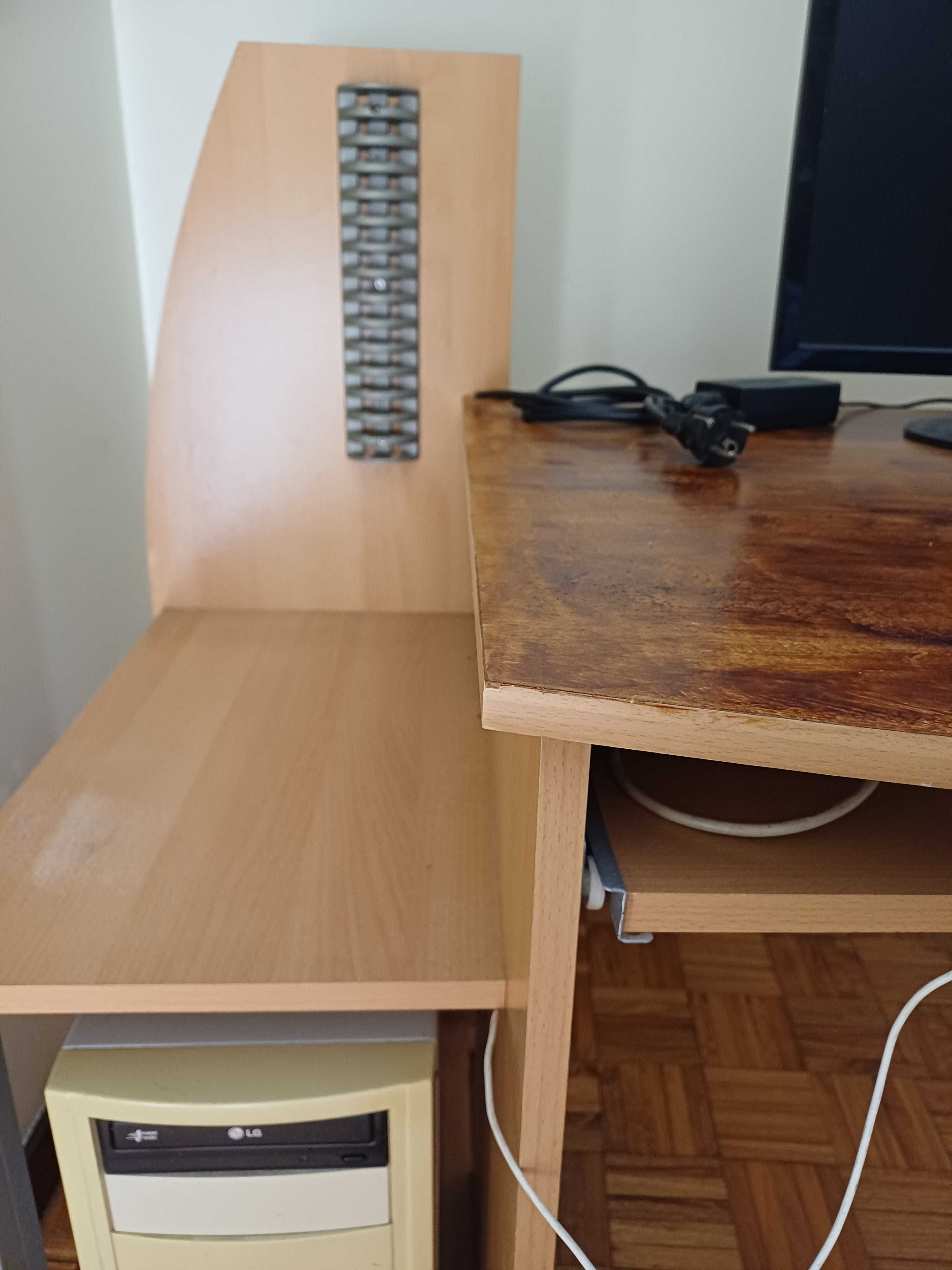 Secretária+monitor+computador+teclado