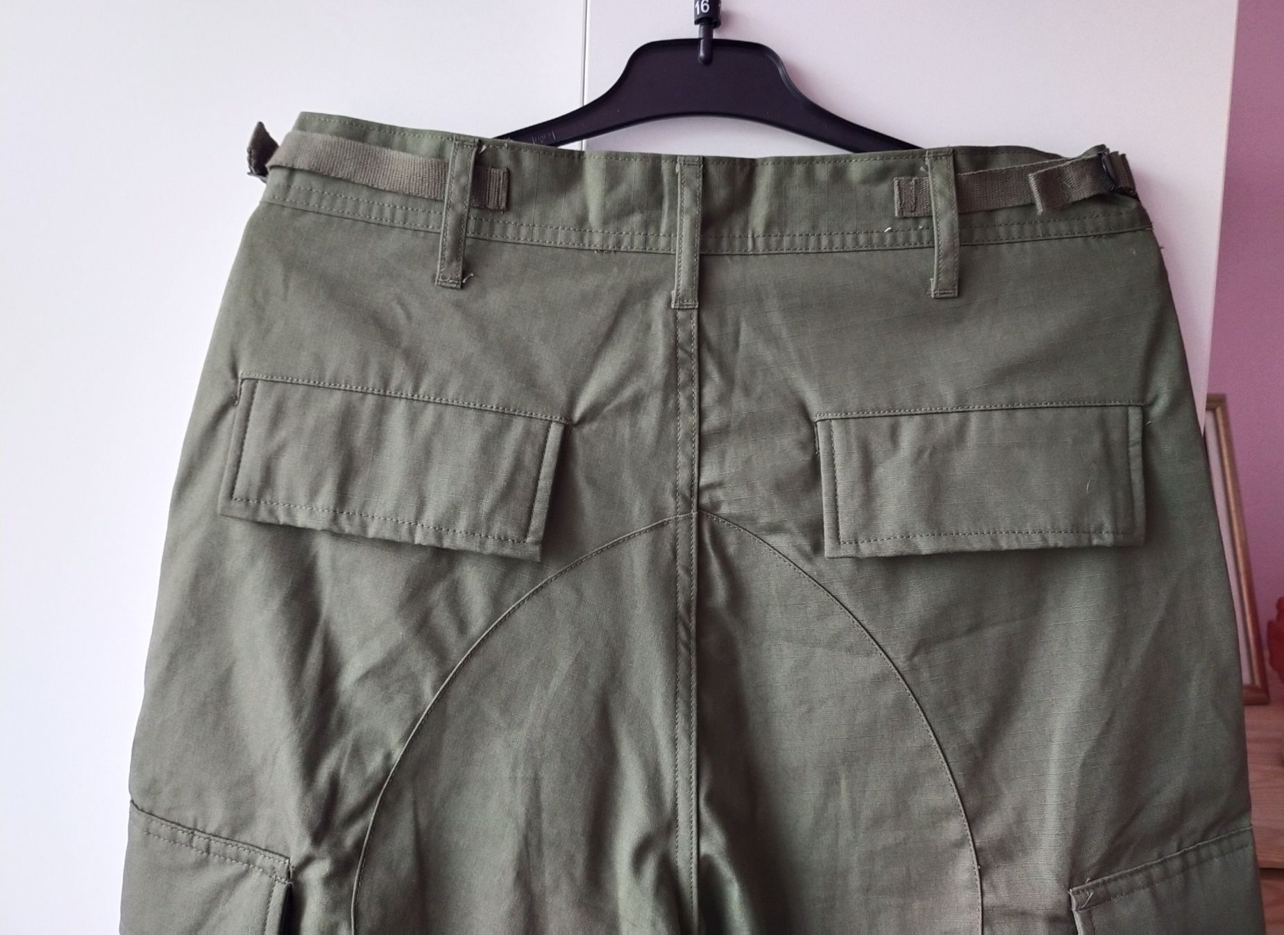 Spodnie bojówki W30 - L32