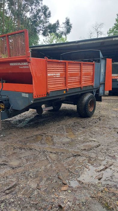 Reboque Espalhador de Estrume