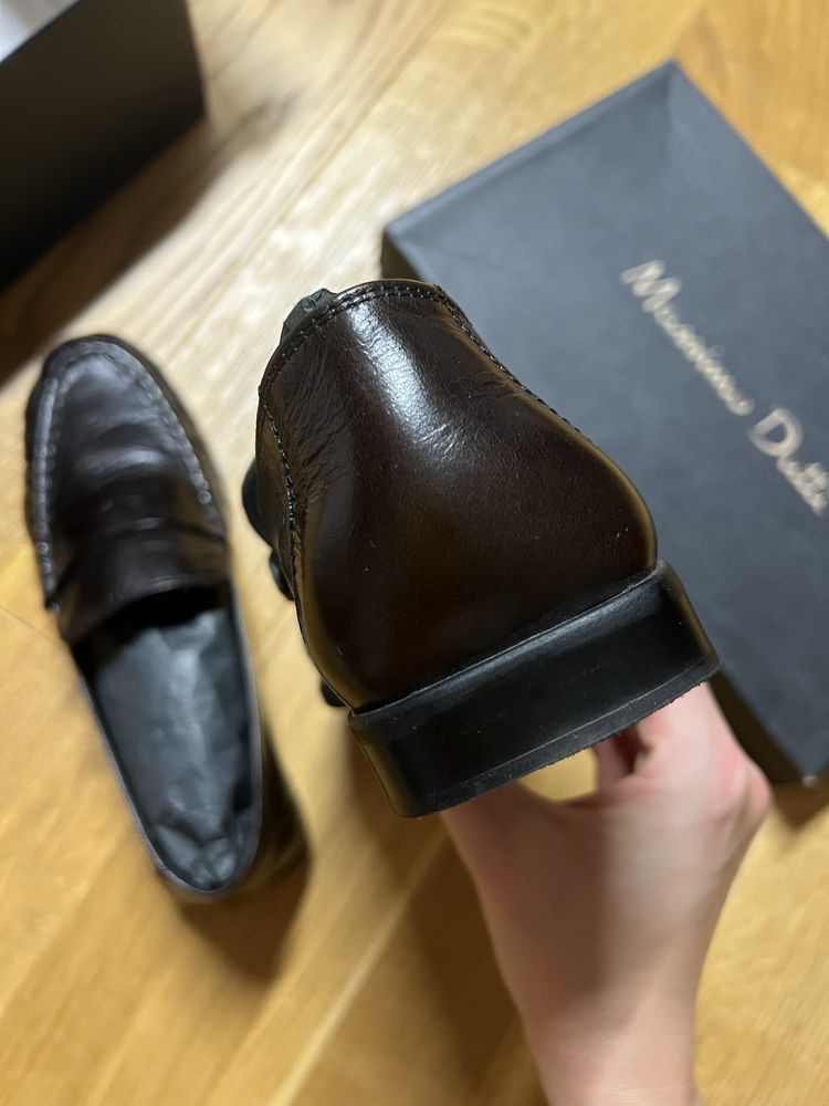 Лофери Massimo Dutti