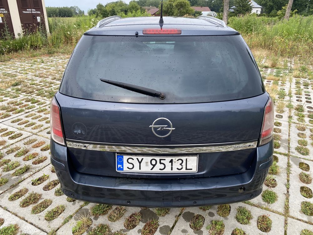Opel Astra H Kombi 1.6 LPG