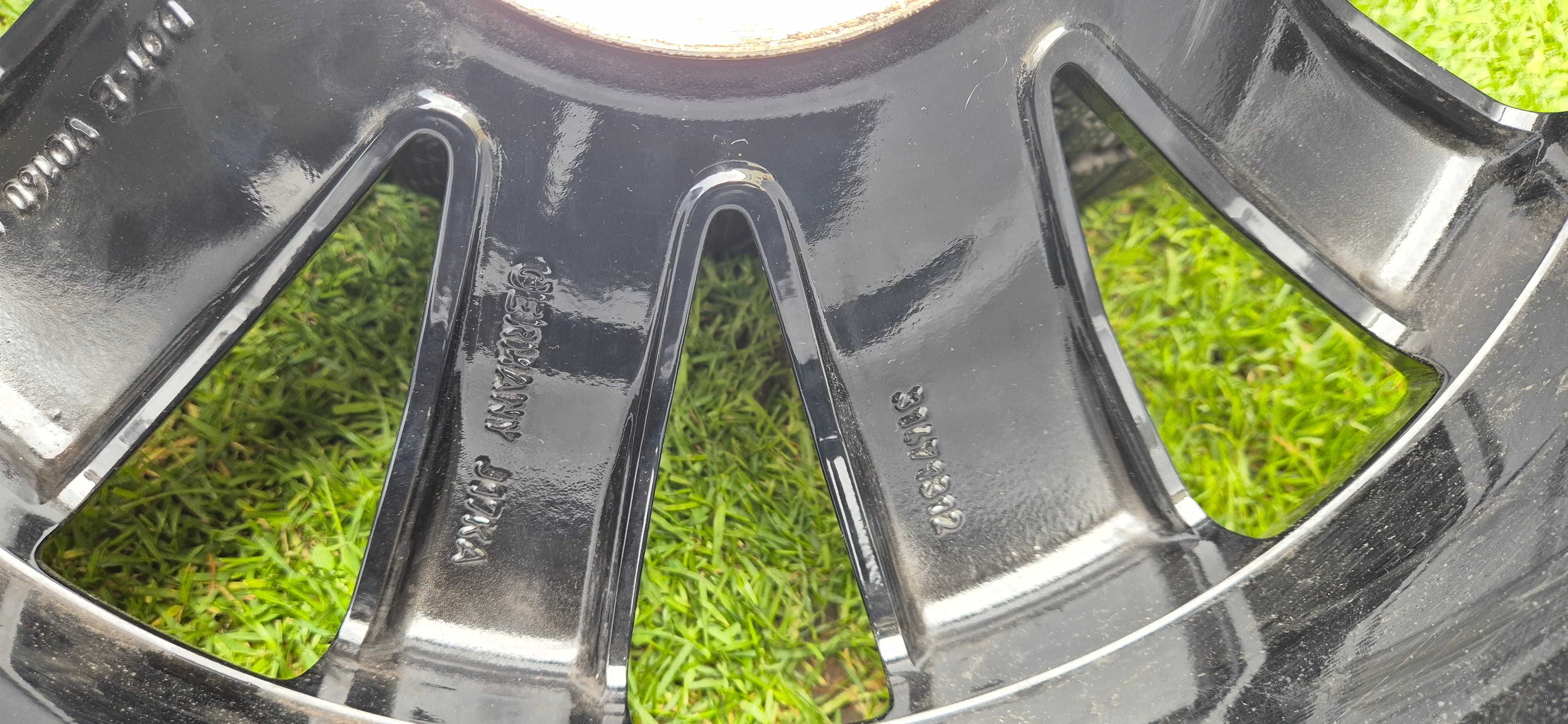 ORYGINALNE koła zimowe VOLVO S60 V60 18cali jak NOWE