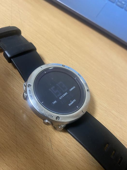 Годиник Suunto Core steel