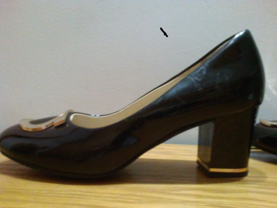 buty- czółenka PADDERS, skóra naturalna roz.37; JULIA- eko