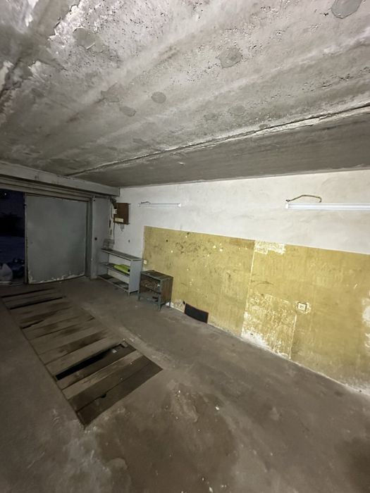 Оренда. Капітальний гараж. Тополя 1 Аренда капитальный гараж Тополь 1