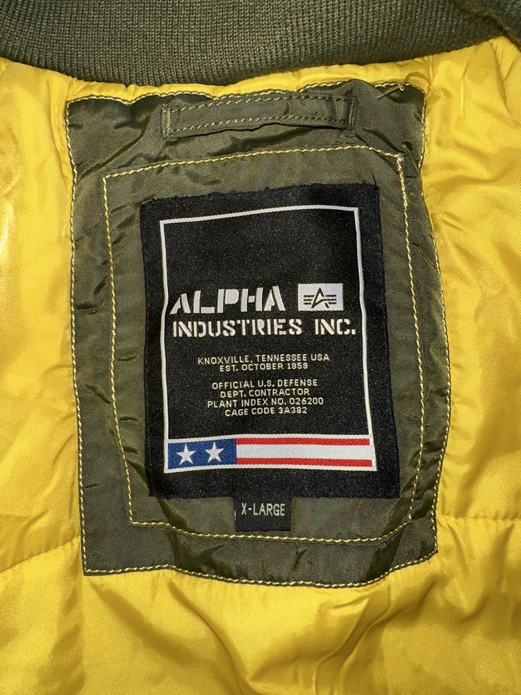 Продам оригінальну куртку Alpha Industries