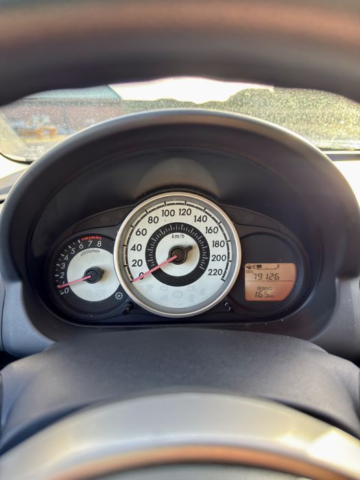 VENDO Mazda 2 1.3 MZ-CD (C/ 79000 KM!)