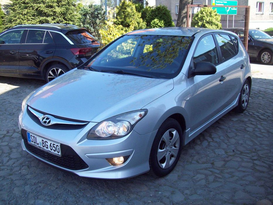 HYUNDAI I30 1,4/stan b.dobry/serwisowany