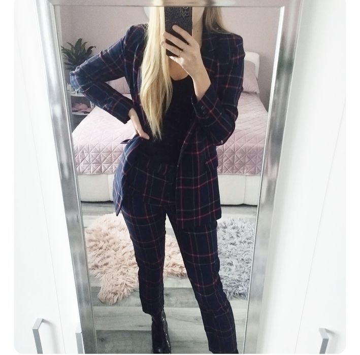 Garnitur damski komplet Medicine 38 M w kratę granatowy marynarka