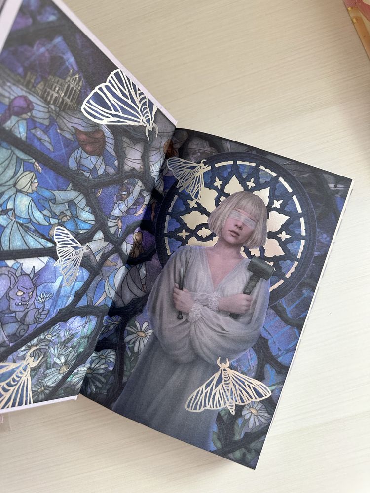 The Knight and the moth, fairyloot