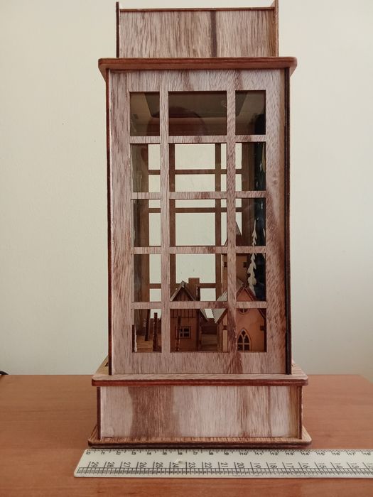 Різдвяний дерев'яний світильник