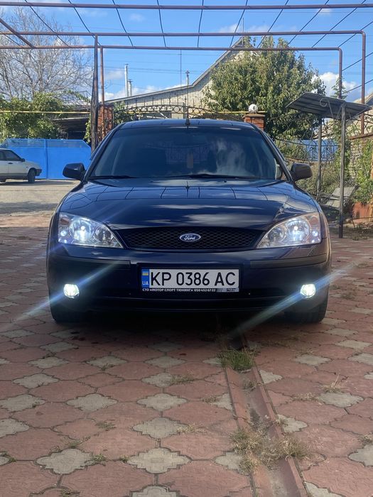 Ford Mondeo mk3 2000г 2.0 tddi
