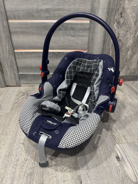 Автокрісло  chicco
